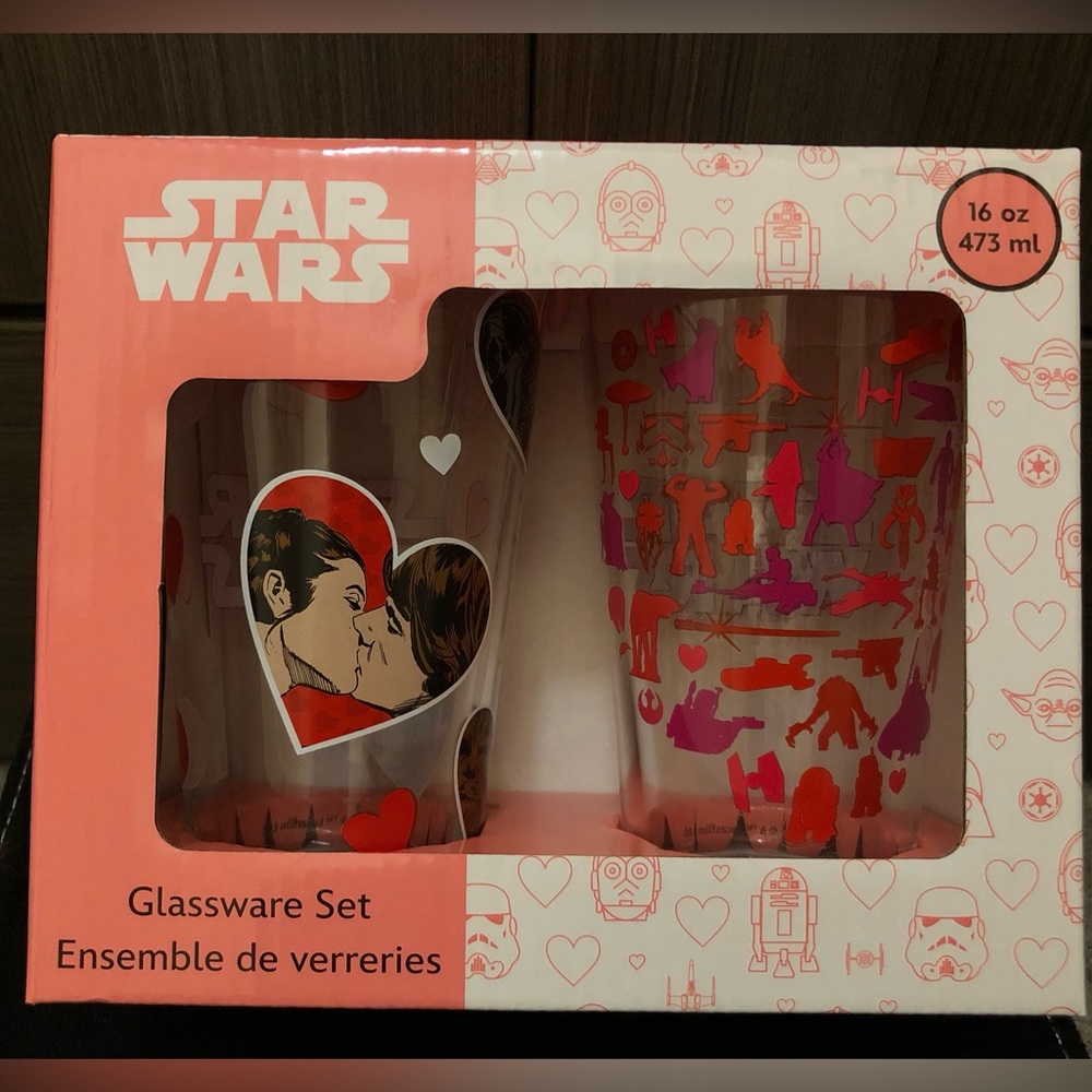 Brand New Star Wars Valentines Set of 2 16 oz Glasses